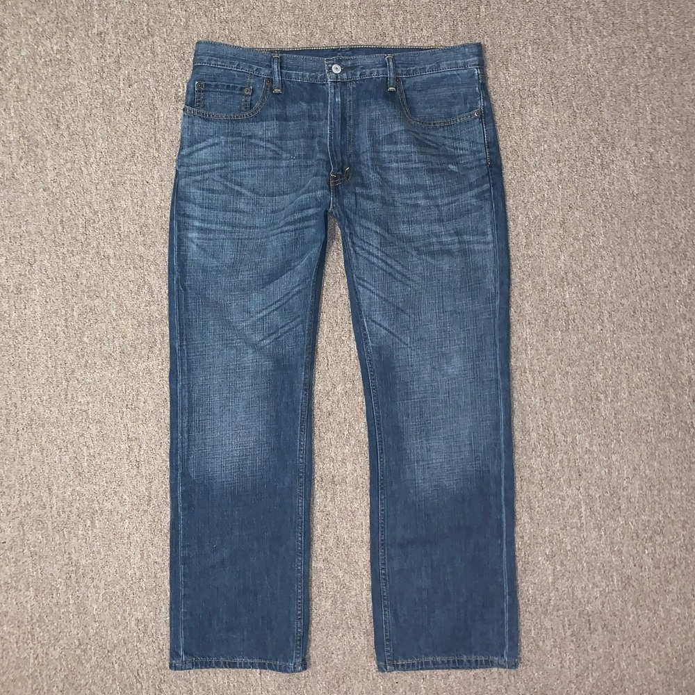 Men’s Levi jeans (559)